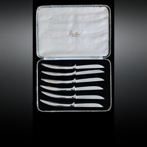 Vintage Griffon Set of 6 Steak Knives, Stainless, Made in Italy, Original Case